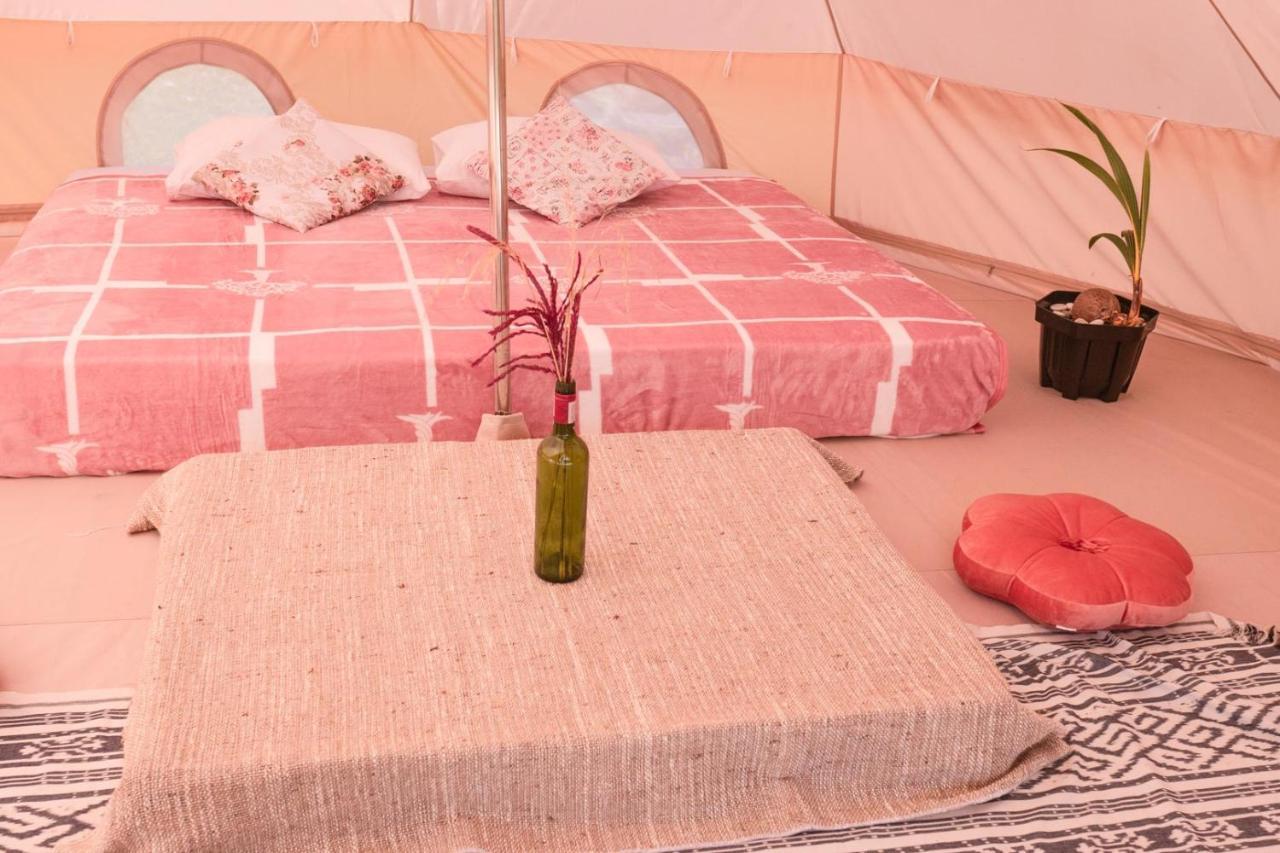 Soka Indah Restaurant & Bungalows Selemadeg  Екстер'єр фото